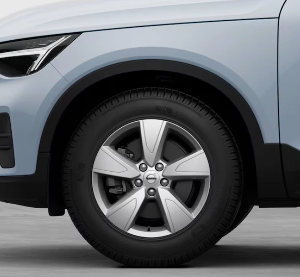 Volvo XC40 nuova a Parma (3)
