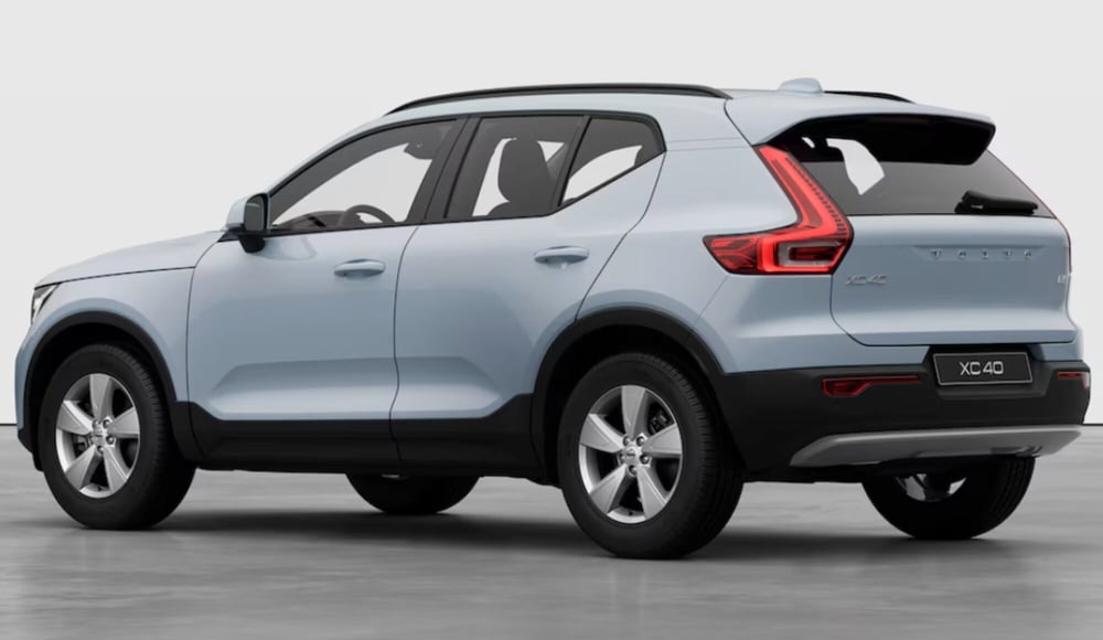 Volvo XC40 nuova a Parma (6)