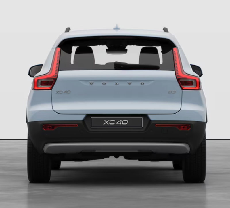 Volvo XC40 nuova a Parma (7)
