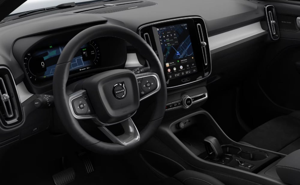 Volvo XC40 nuova a Parma (4)
