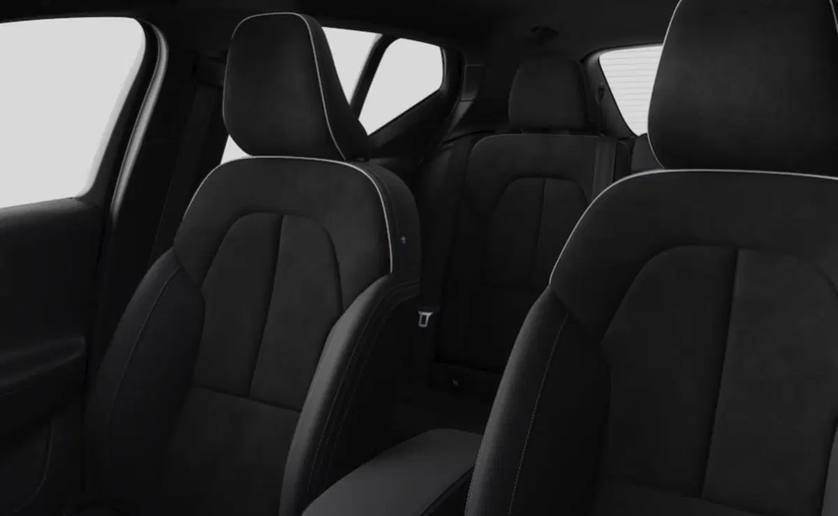 Volvo XC40 nuova a Parma (5)