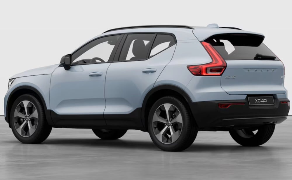 Volvo XC40 nuova a Parma (6)