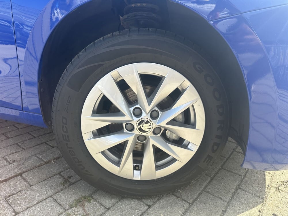 Skoda Fabia usata a Milano (8)