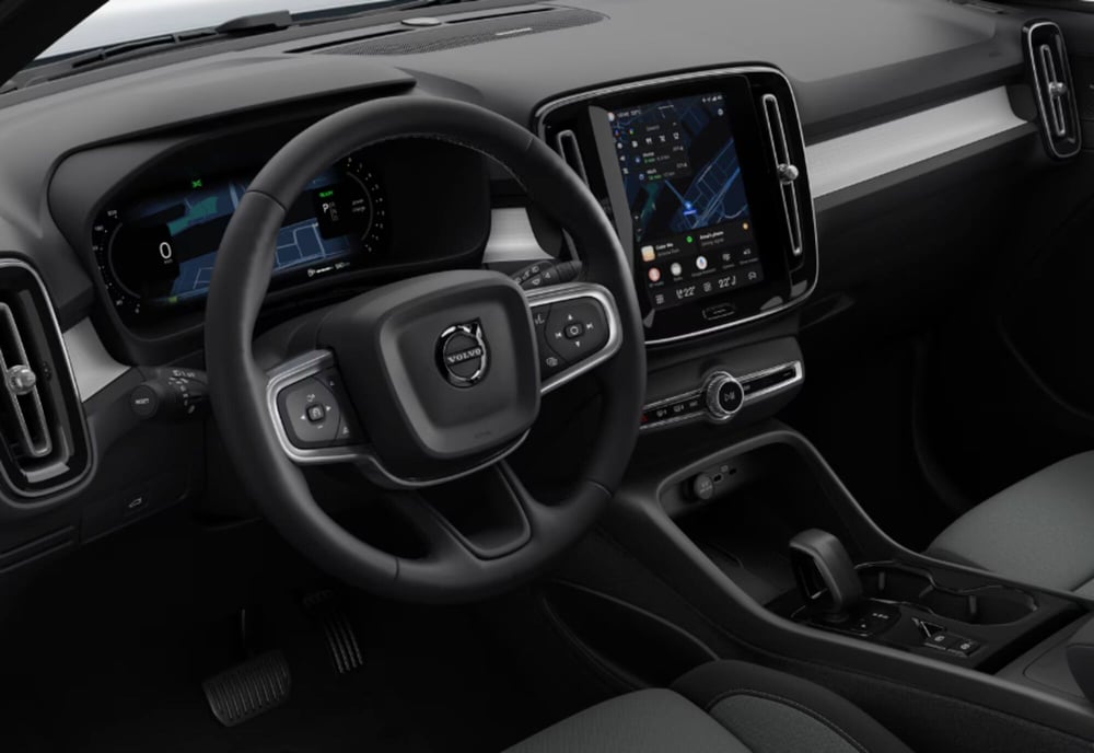 Volvo XC40 nuova a Parma (4)