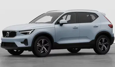 Volvo XC40 B3 automatico Core nuova a Parma