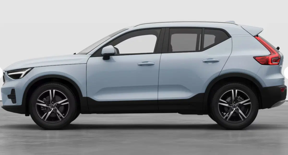 Volvo XC40 nuova a Parma (2)