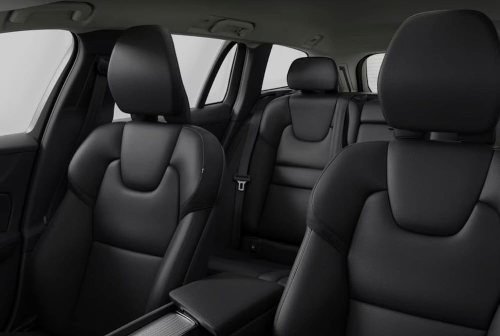 Volvo V60 nuova a Parma (5)