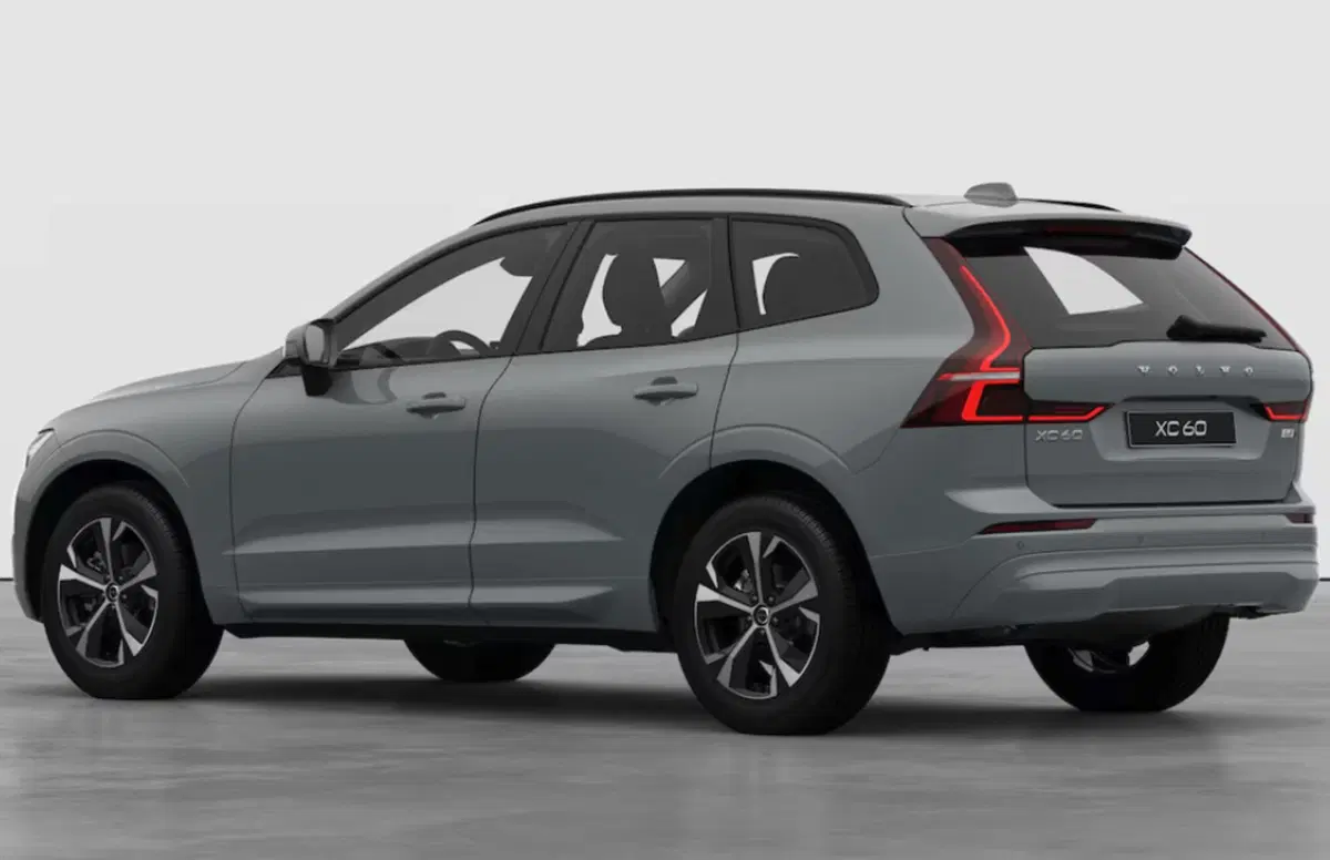 Volvo XC60 nuova a Parma (6)