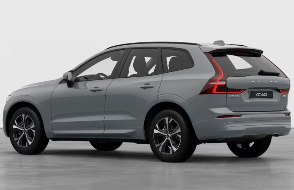 Volvo XC60 nuova a Parma (6)