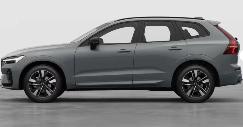 Volvo XC60 nuova a Parma (2)