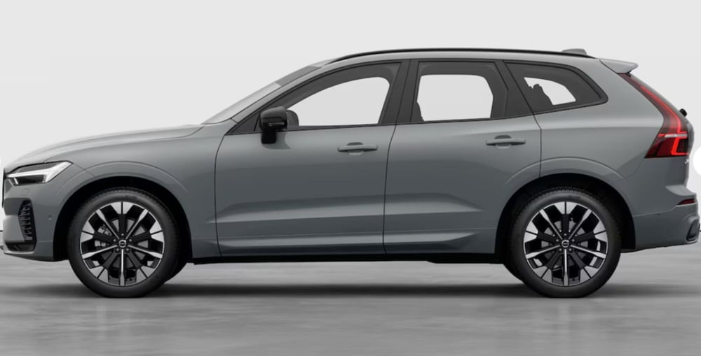 Volvo XC60 nuova a Parma (5)
