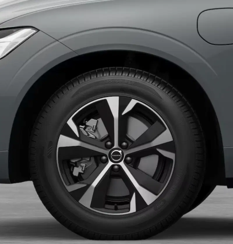 Volvo XC60 nuova a Parma (2)