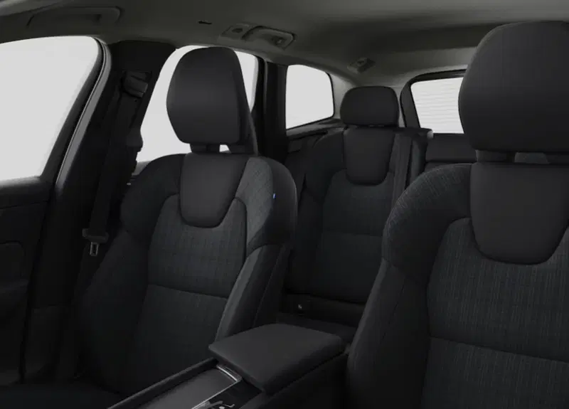 Volvo XC60 nuova a Parma (4)