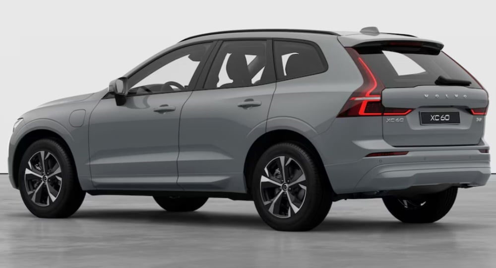 Volvo XC60 nuova a Parma (6)