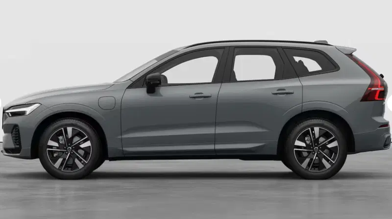 Volvo XC60 nuova a Parma (2)