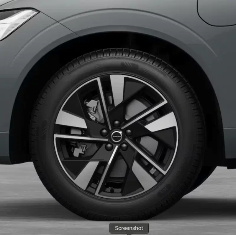 Volvo XC60 nuova a Parma (3)