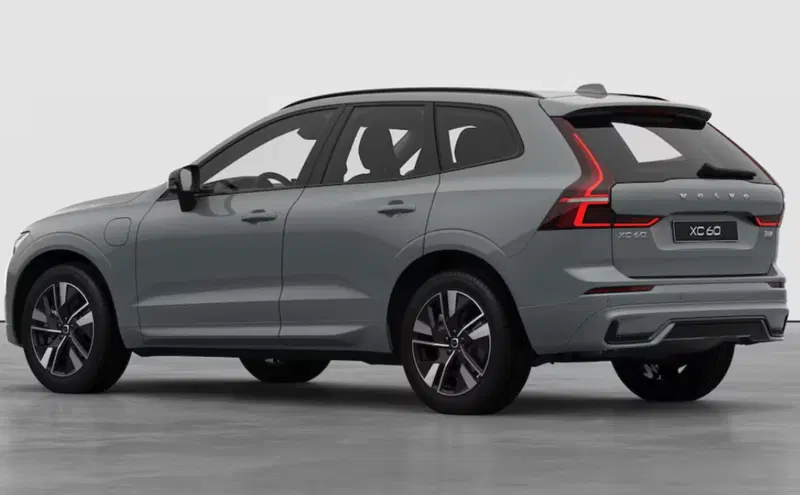 Volvo XC60 nuova a Parma (6)