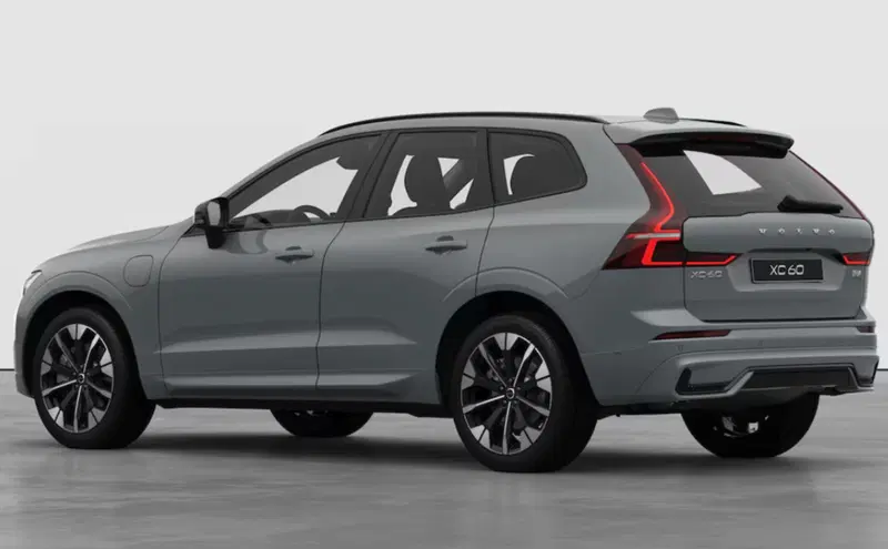 Volvo XC60 nuova a Parma (6)