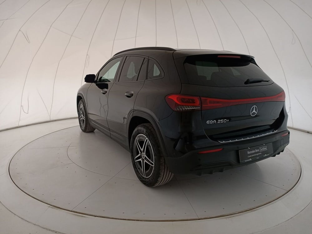 Mercedes-Benz EQA usata a Taranto (4)