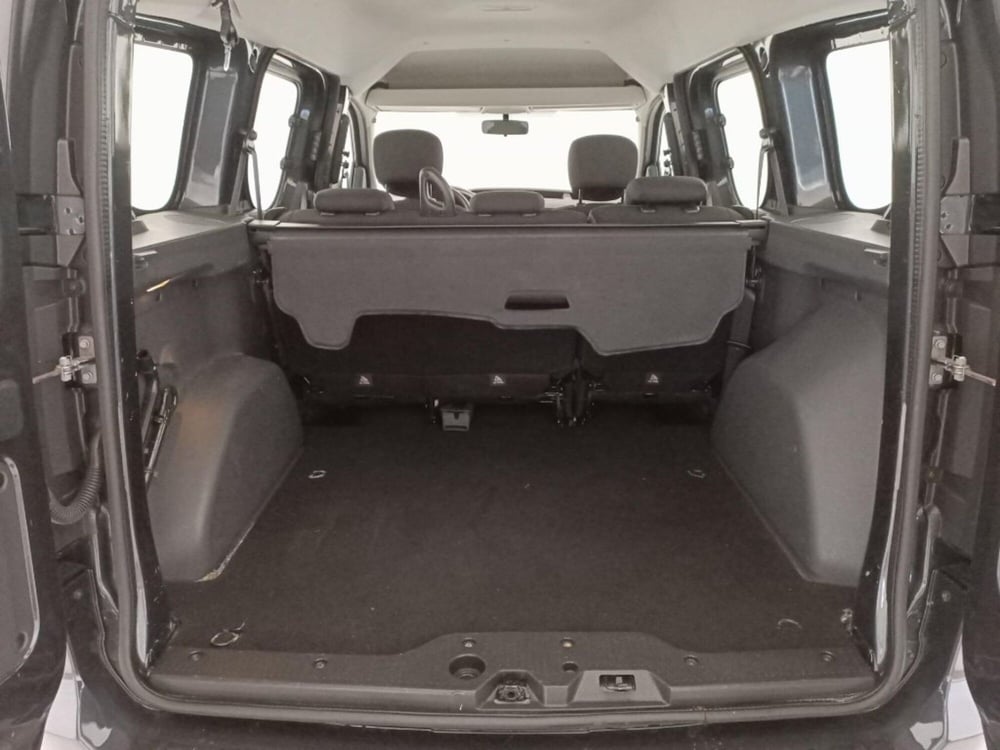Dacia Dokker usata a Barletta-Andria-Trani (13)