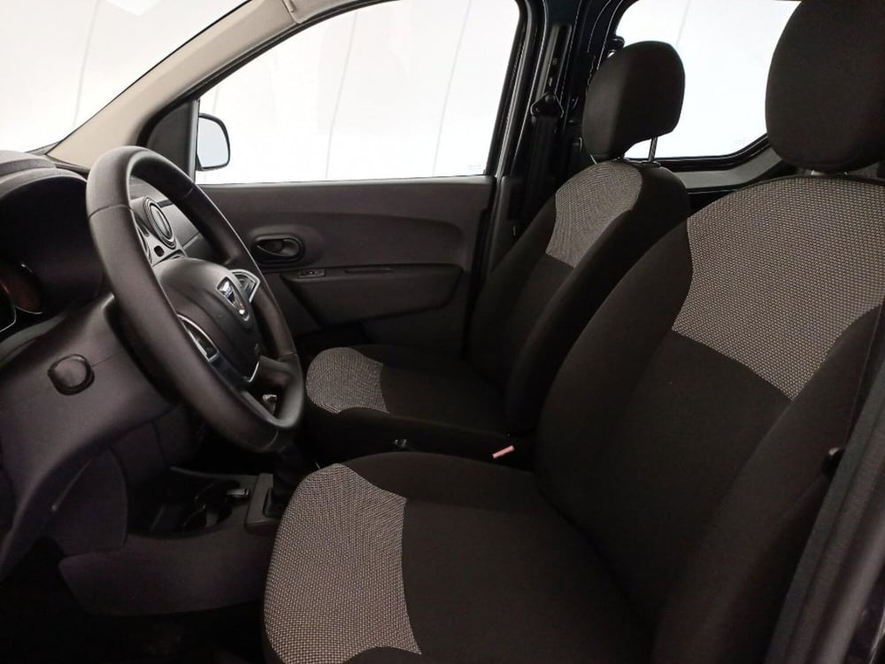 Dacia Dokker usata a Barletta-Andria-Trani (6)