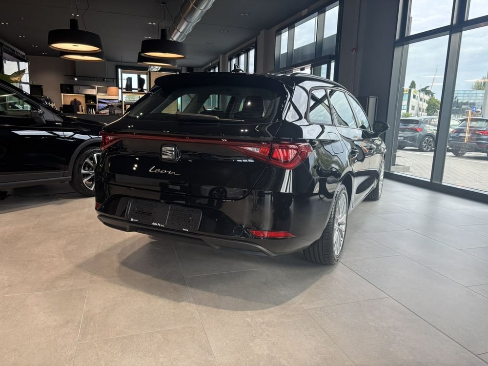 SEAT Leon ST nuova a Ferrara (4)