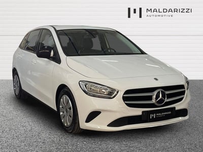 Mercedes-Benz Classe B 180 Executive del 2021 usata a Bari