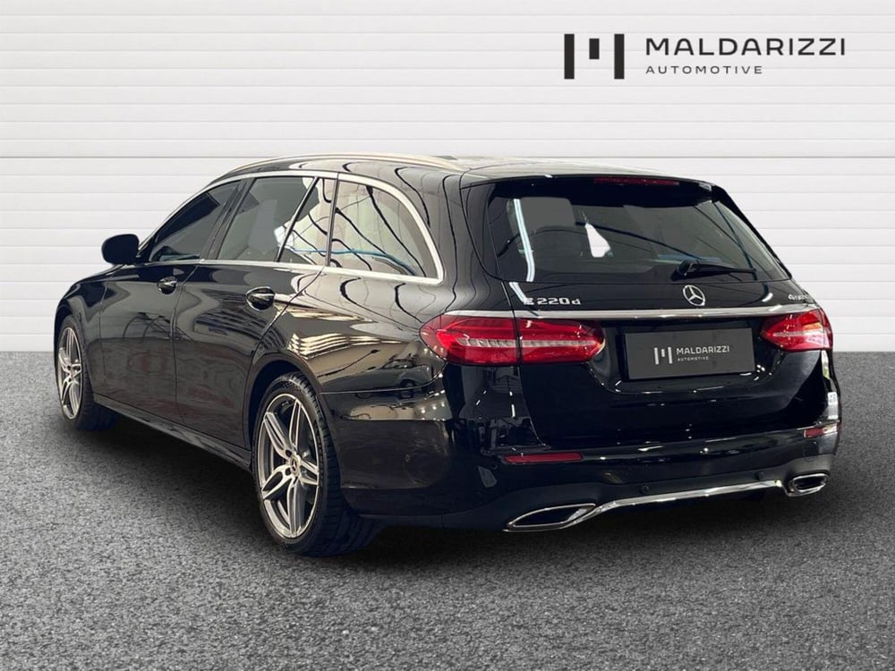 Mercedes-Benz Classe E Station Wagon usata a Bari (7)