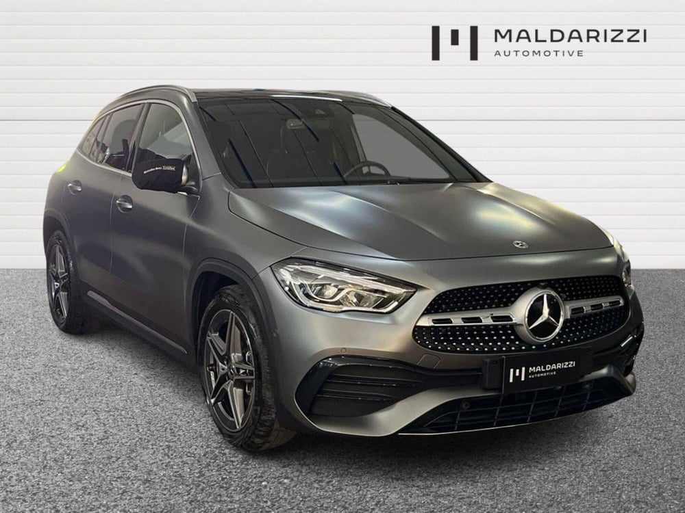 Mercedes-Benz GLA SUV usata a Bari (11)