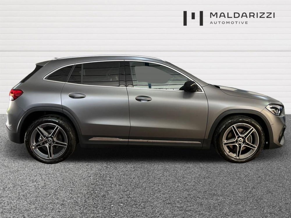 Mercedes-Benz GLA SUV usata a Bari (5)