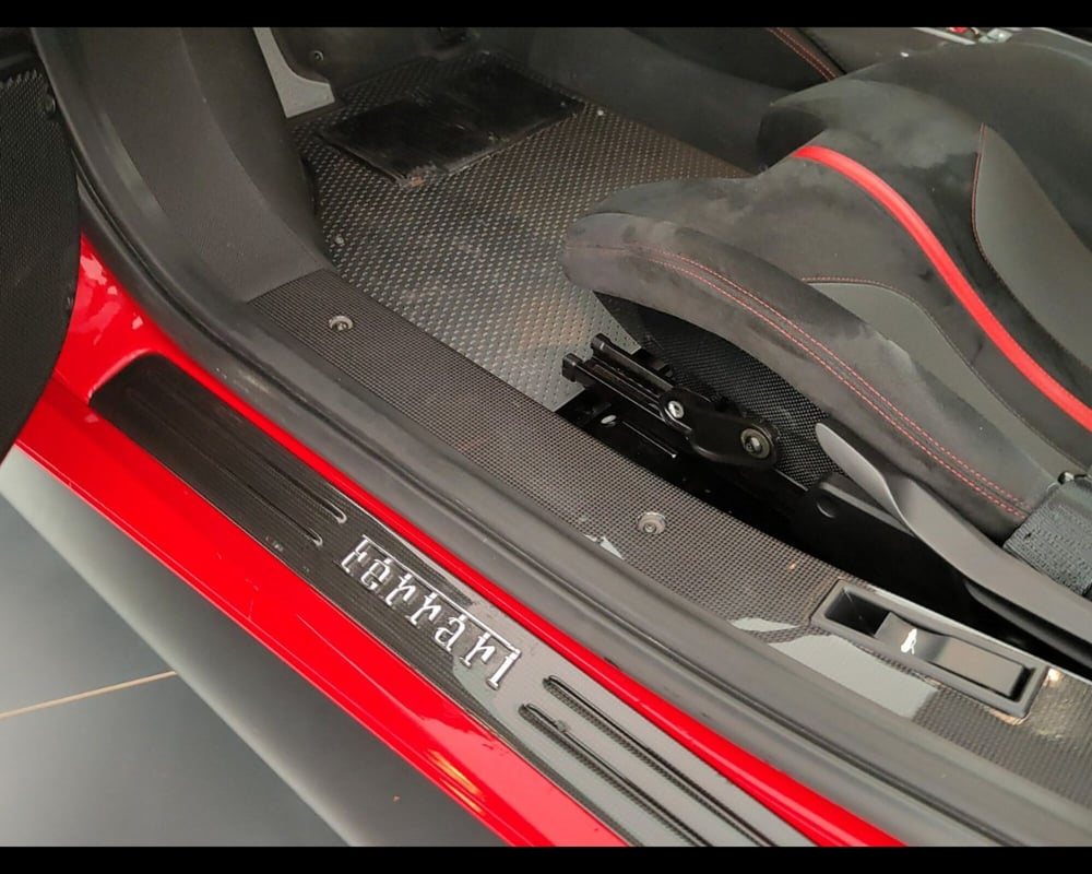 Ferrari 488 Coupé usata a Verona (13)