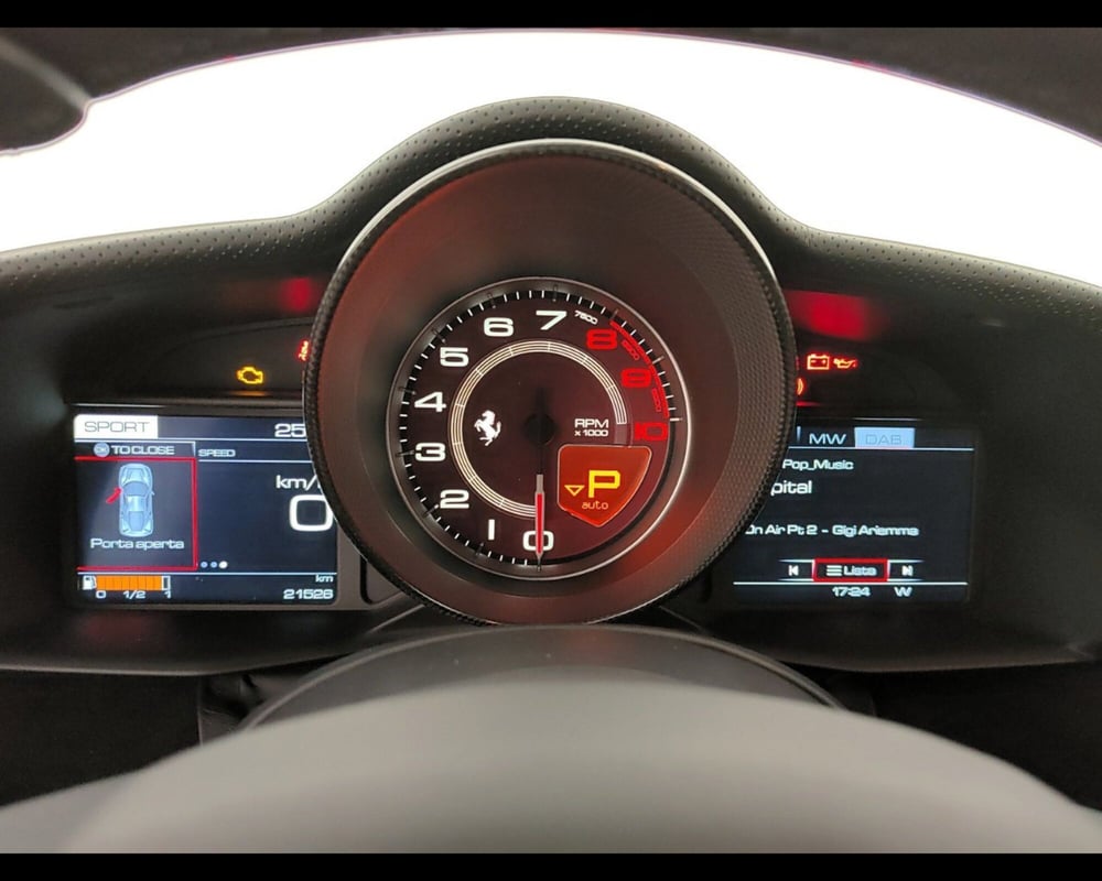 Ferrari 488 Coupé usata a Verona (19)