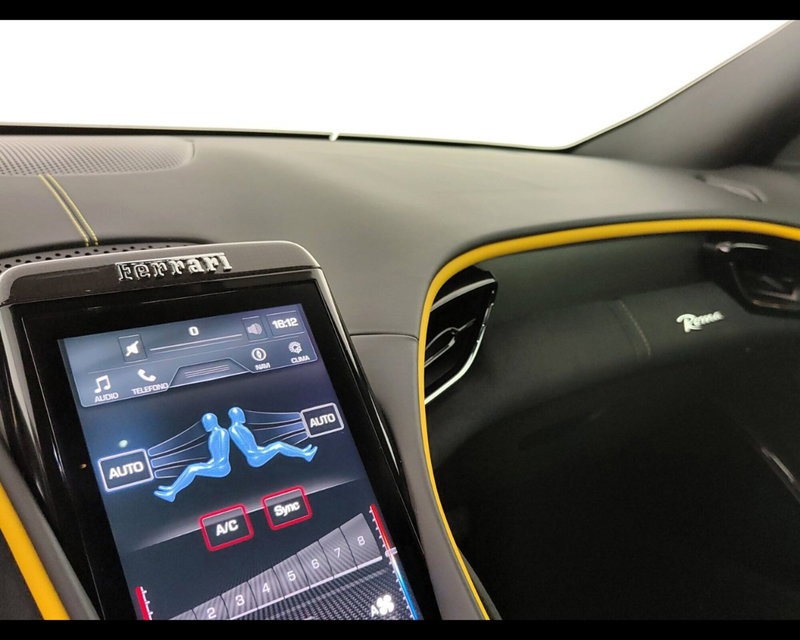 Ferrari Roma Spider usata a Verona (14)