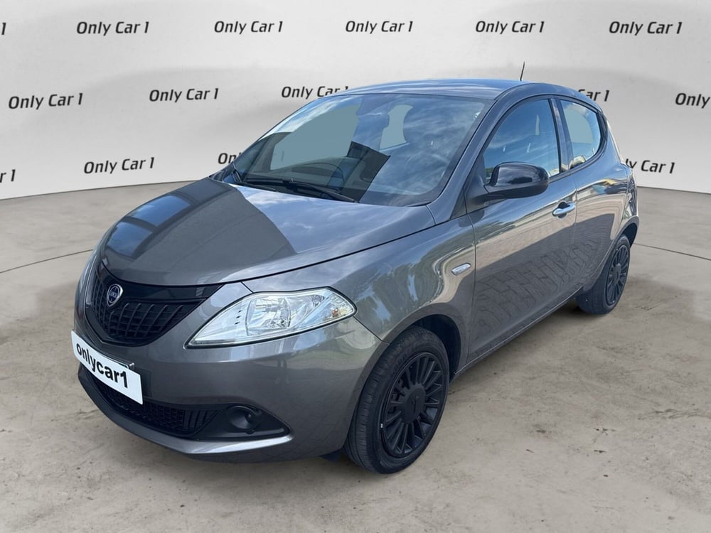 Lancia Ypsilon usata a Ferrara (3)
