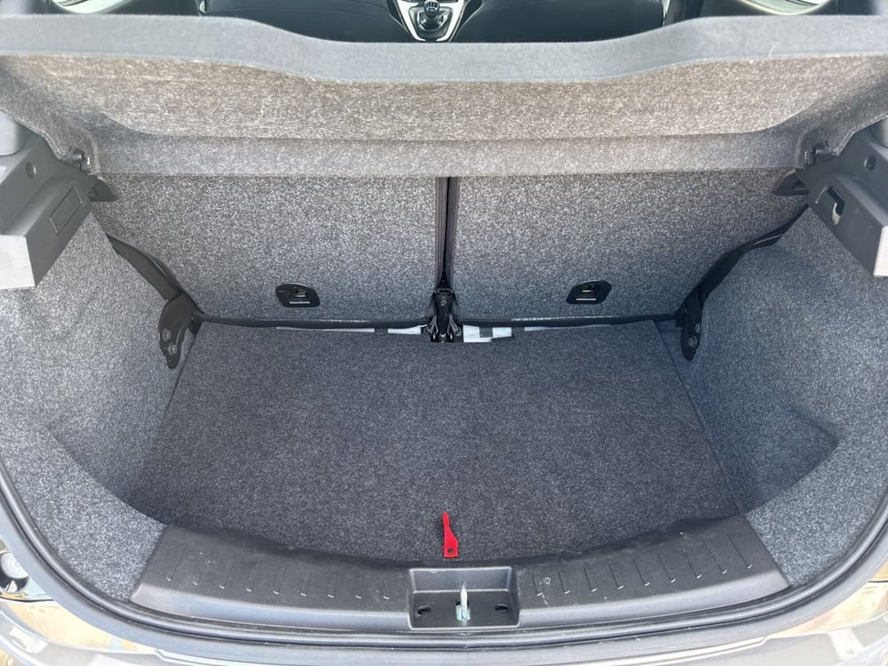 Lancia Ypsilon usata a Ferrara (6)