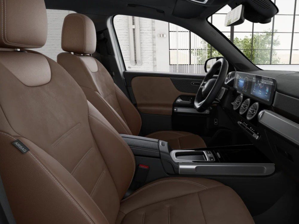 Mercedes-Benz GLB nuova a Ancona (10)