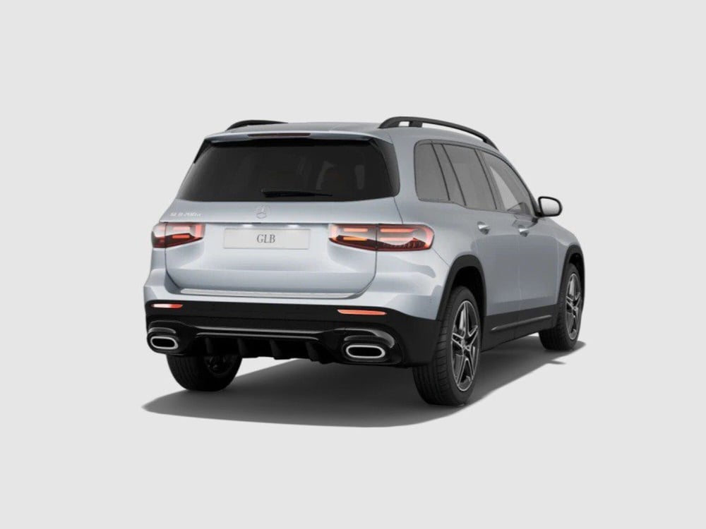 Mercedes-Benz GLB nuova a Ancona (5)