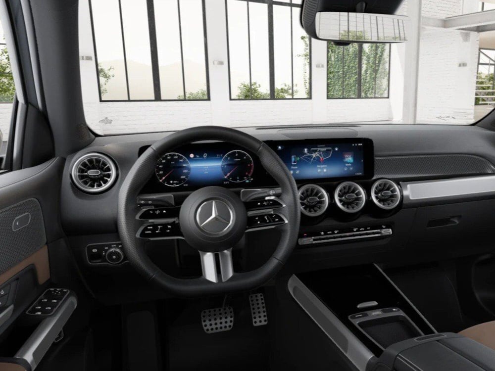 Mercedes-Benz GLB nuova a Ancona (9)