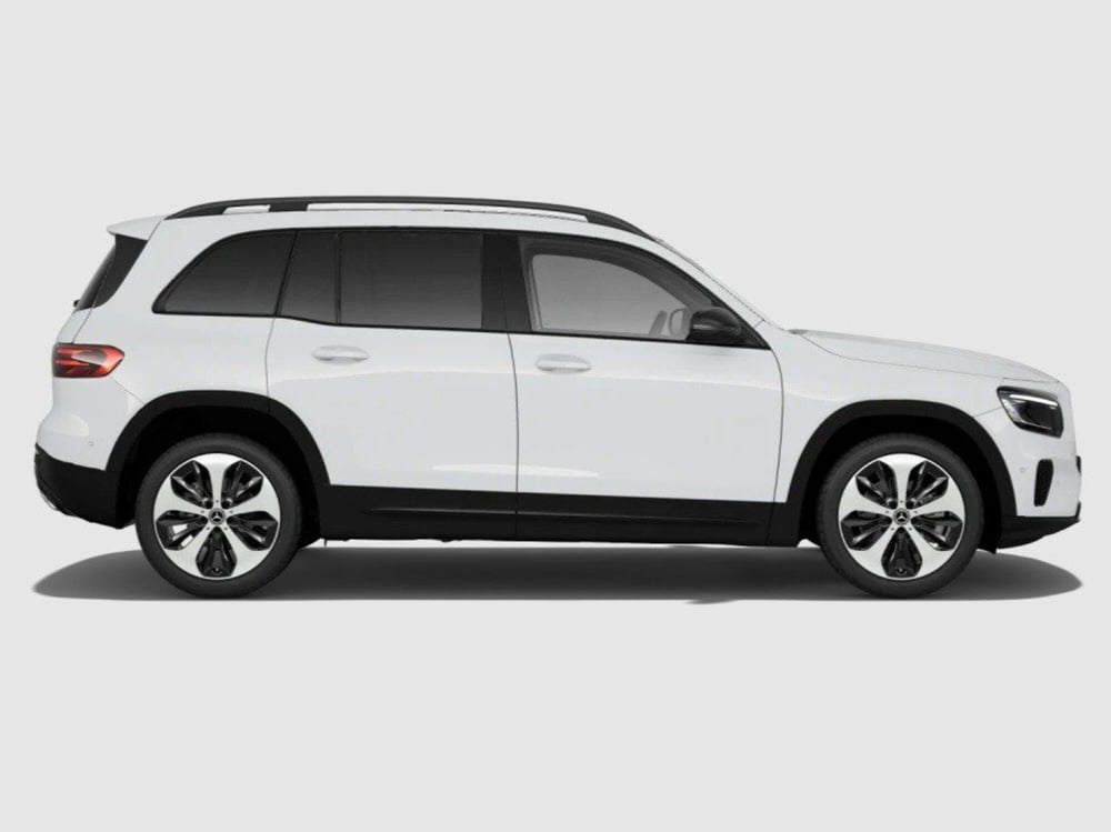 Mercedes-Benz GLB nuova a Ancona (6)