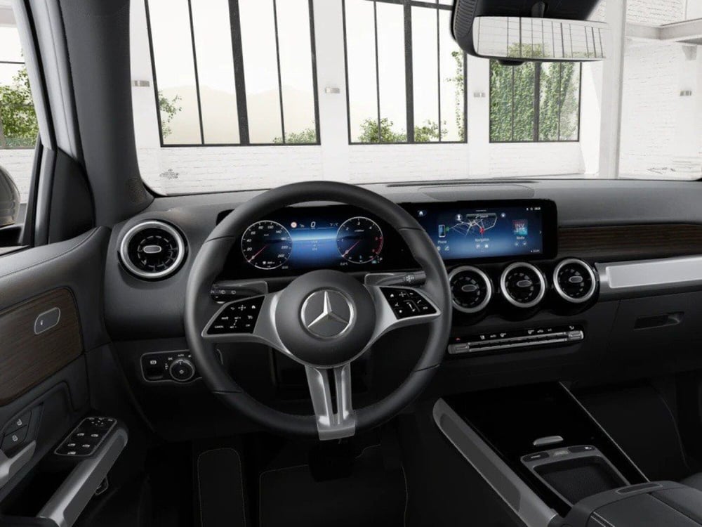 Mercedes-Benz GLB nuova a Ancona (9)