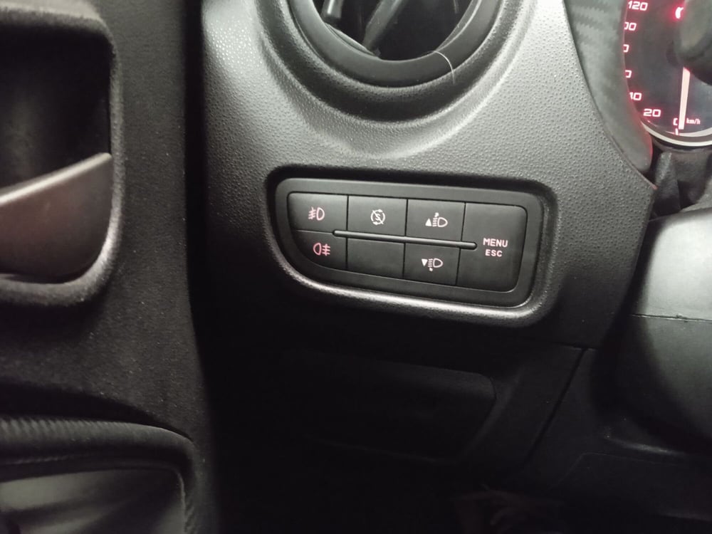 Alfa Romeo MiTo usata a Torino (13)