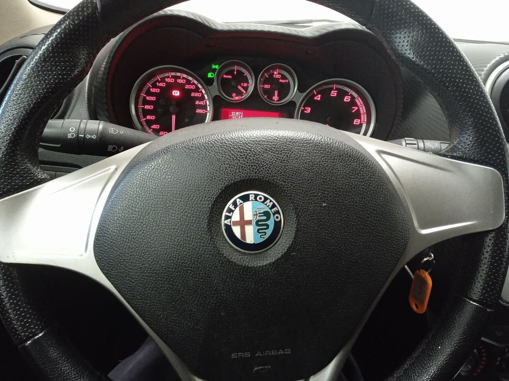 Alfa Romeo MiTo usata a Torino (14)
