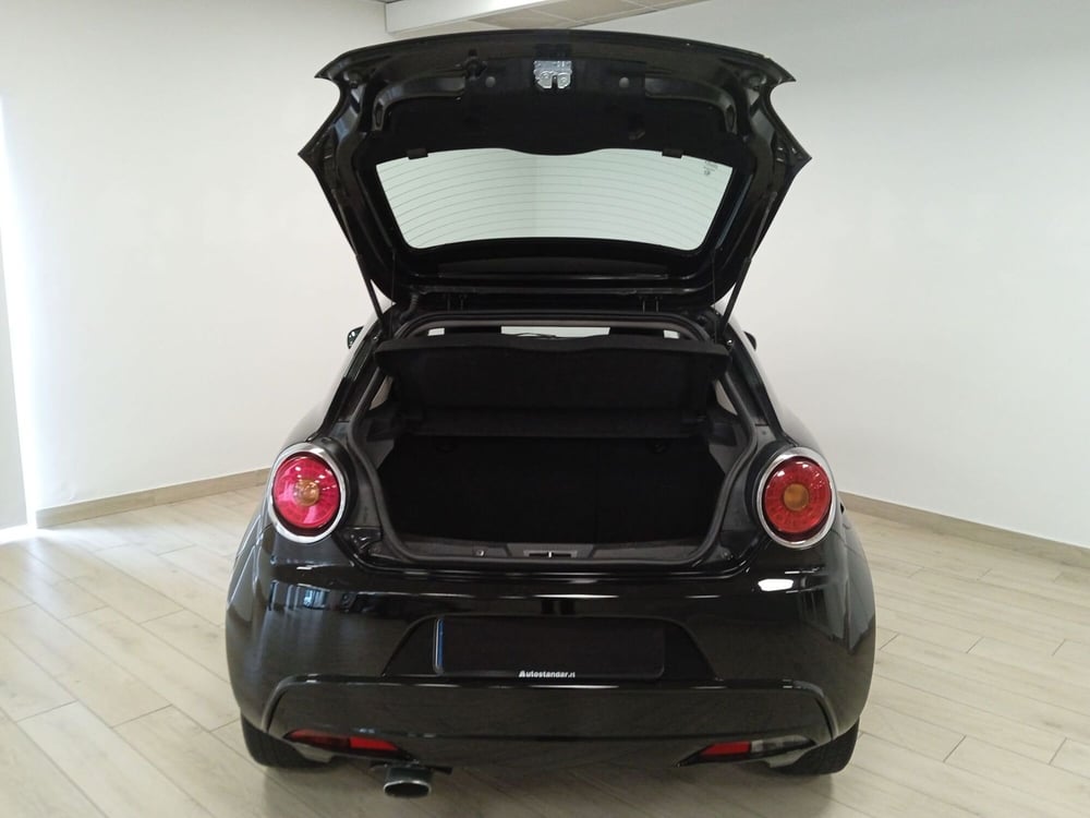 Alfa Romeo MiTo usata a Torino (7)