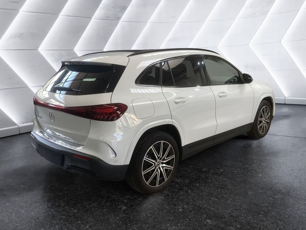 Mercedes-Benz EQA usata a Napoli (5)