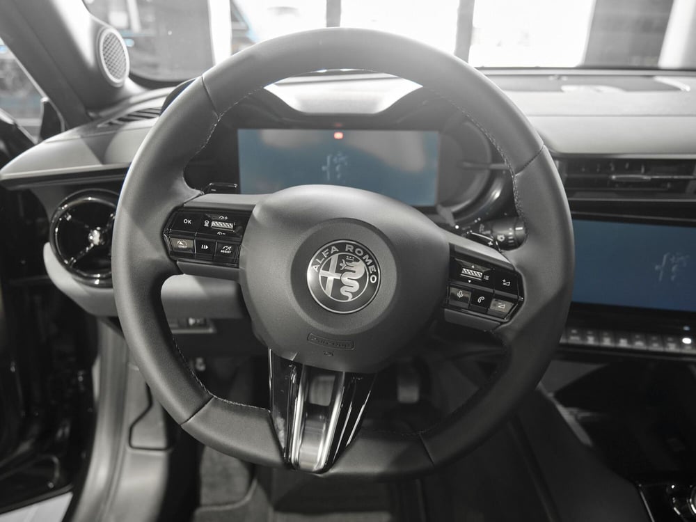 Alfa Romeo Junior nuova a Prato (5)