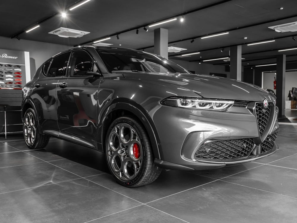 Alfa Romeo Tonale nuova a Prato (2)