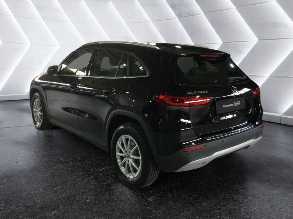 Mercedes-Benz GLA SUV usata a Caserta (4)