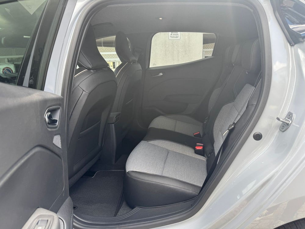 Renault Clio nuova a Pavia (7)