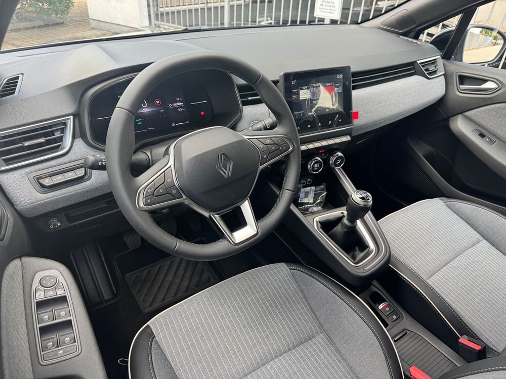 Renault Clio nuova a Pavia (9)