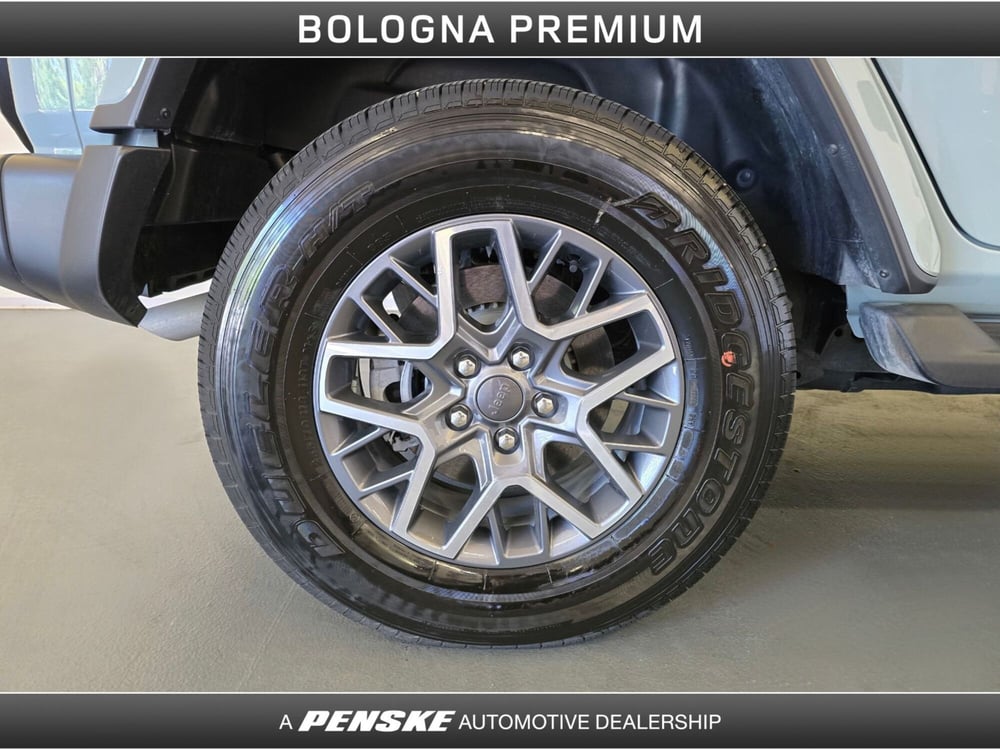 Jeep Wrangler Unlimited usata a Bologna (9)